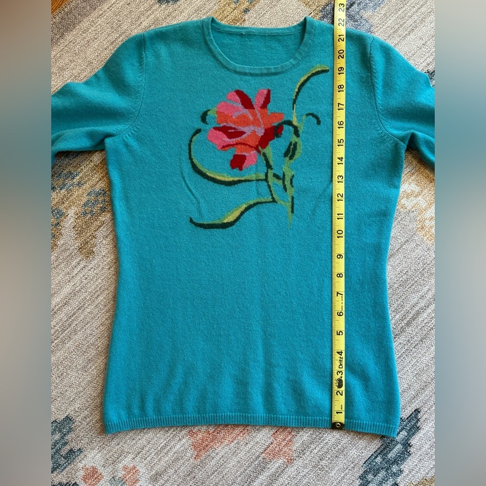 Beautiful Cashmere Floral Teal Sweater - Picture 6 of 11